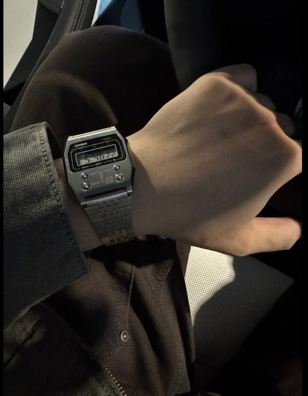 (訂購款)70s 傳奇重現！CASIO Vintage A1100D-1 全金屬復古前鈕電子錶 ✨ - Topickstore