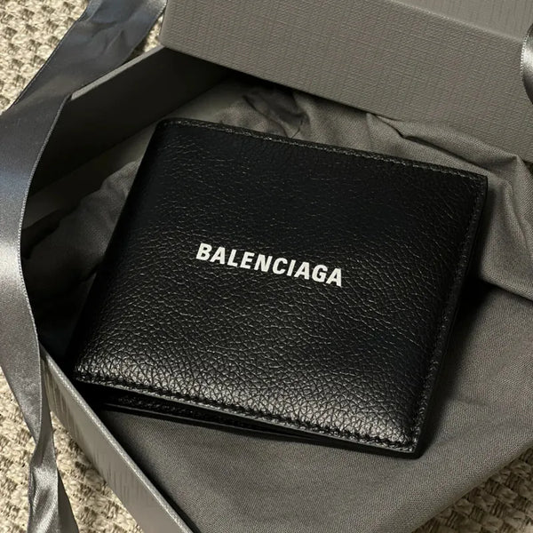 Balenciaga Cash Square 🔥 經典logo牛皮粒面短夾 - Topickstore
