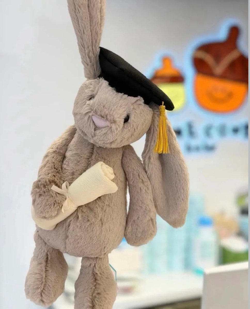 JELLYCAT 畢業兔｜畢業季必備🎓 - Topickstore