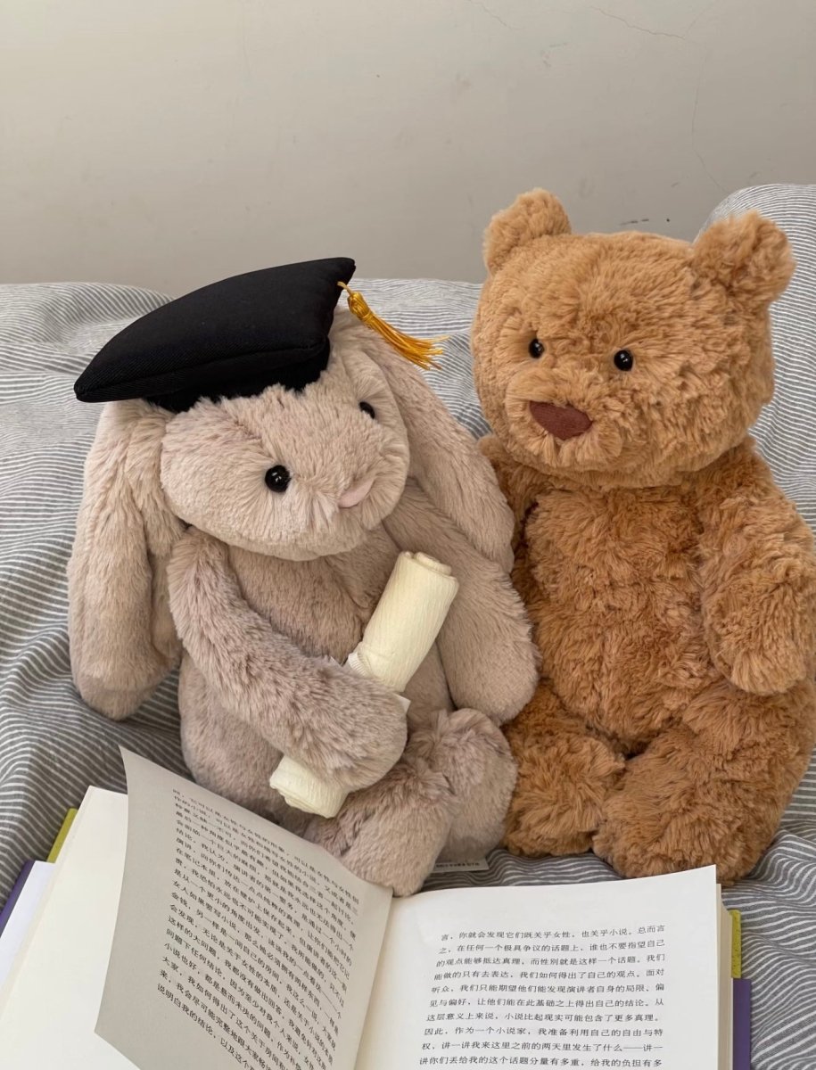 JELLYCAT 畢業兔｜畢業季必備🎓 - Topickstore