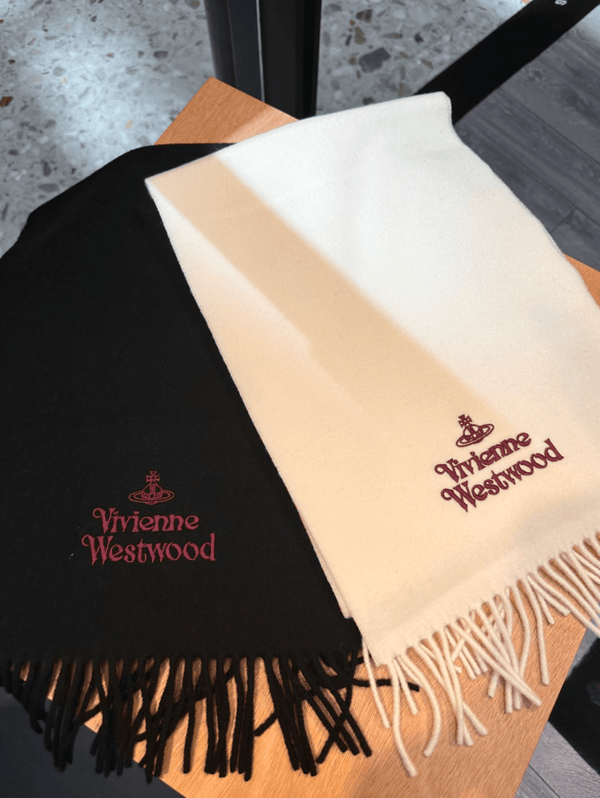 Vivienne Westwood 100%純羊毛刺繡 Logo 頸巾｜[超溫柔色系｜自用/送禮都超適合✨] - Topickstore