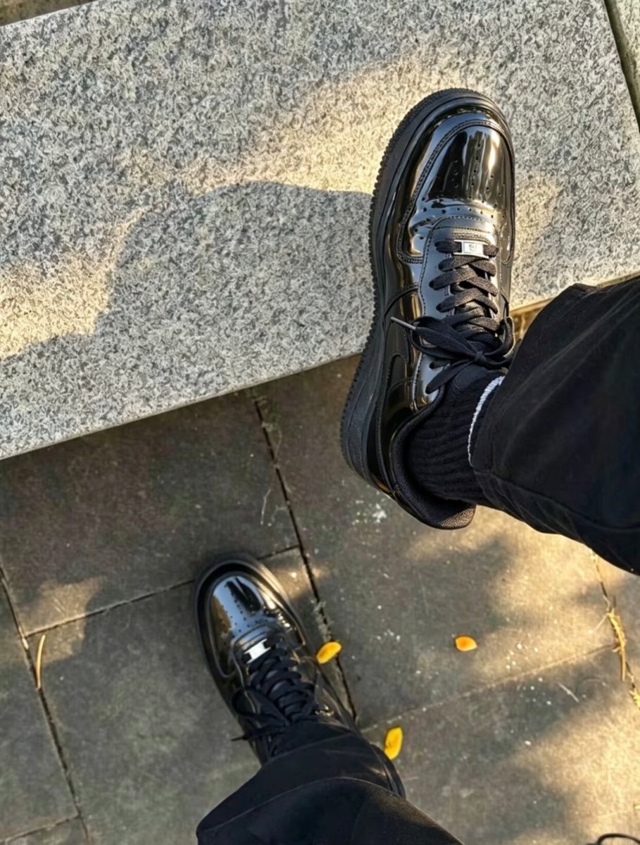 Nike Air Force 1 Low Black Patent經典黑皮球鞋 - Topickstore