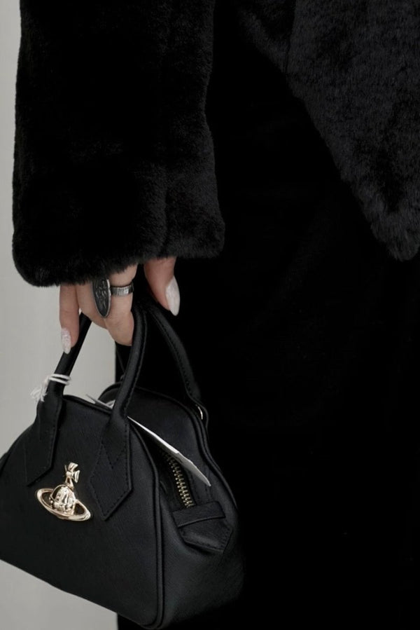 Vivienne Westwood 復古黑金十字紋Mini Yasmine 手袋✨ - Topickstore