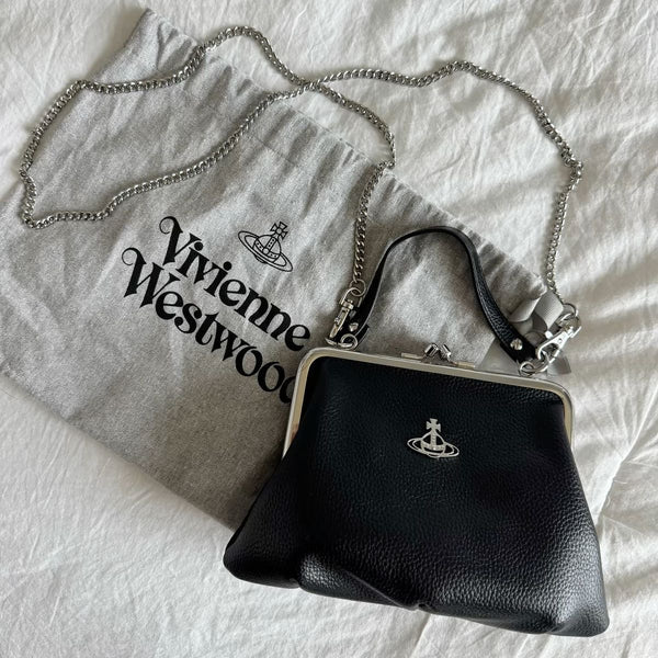 Vivienne Westwood 新版3D LOGO 黑銀Granny Frame荔枝皮餃子袋 - Topickstore