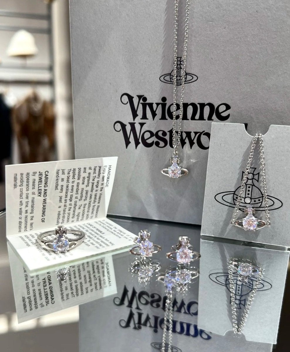 Vivienne Westwood Reina Pendant Bracelet 手鏈✨ - Topickstore