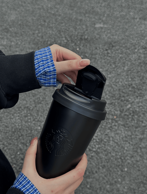 【 亞太區限定 】 Starbucks 黑色經典簡約款｜特別版霧面水杯🖤超高顏值又能方便攜帶！！ - Topickstore