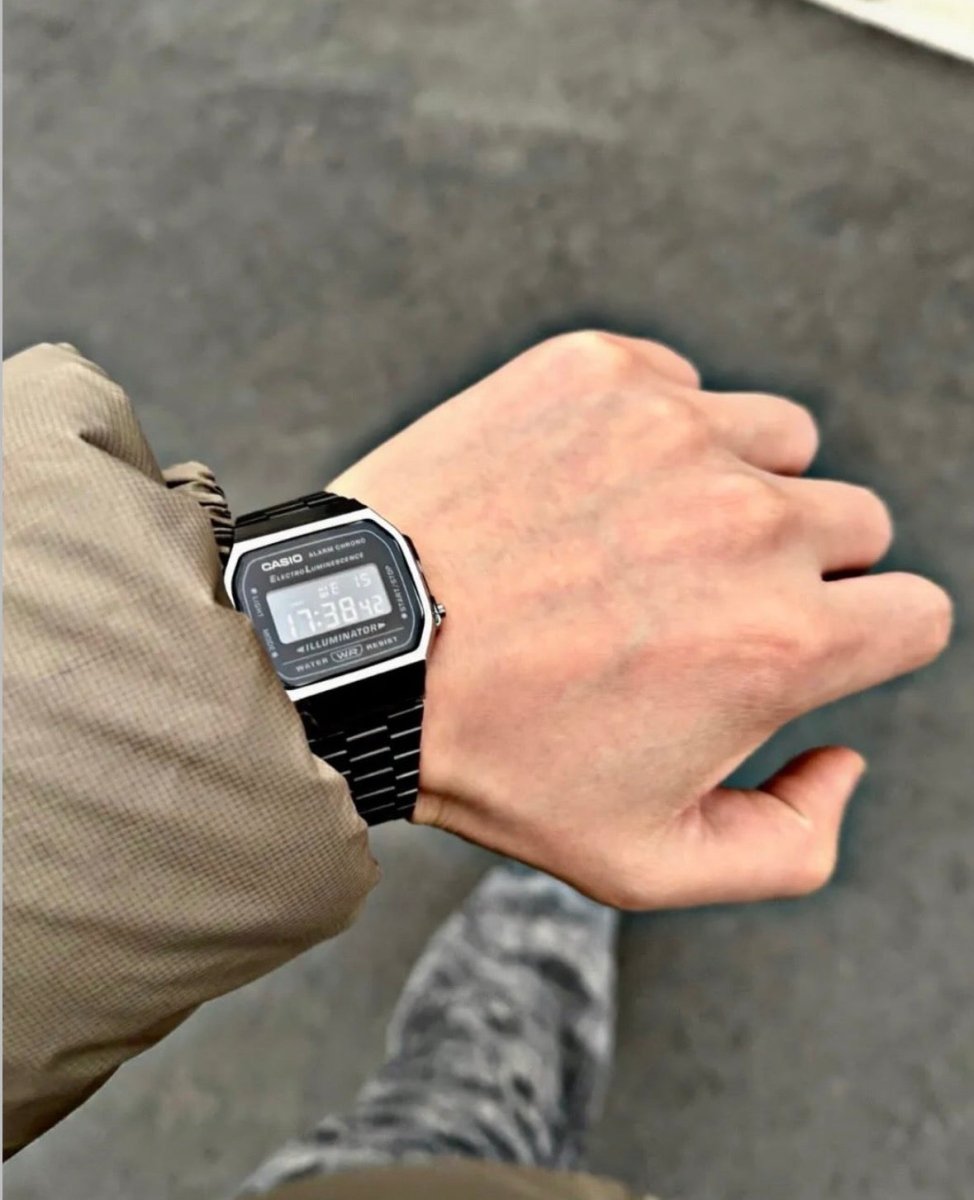 黑魂必入！Casio 極簡復古全黑反顯手錶 - Topickstore