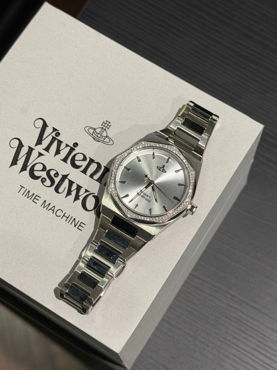 Vivienne Westwood Moonlight 白月光｜清冷感鑲鑽八角手錶 🌙✨ - Topickstore