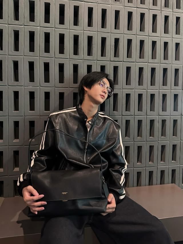 Coach Chelsea 36 大容量郵差袋 可放電腦~ - Topickstore