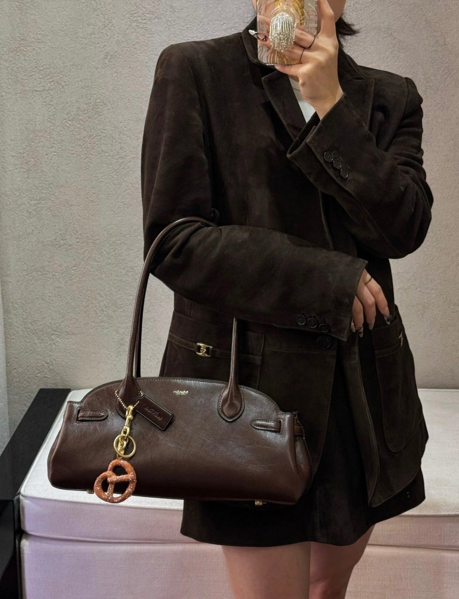 Coach Empire Carryall Bag 34 ｜詢問度超高🕰️復古老錢風法棍手袋👜 - Topickstore