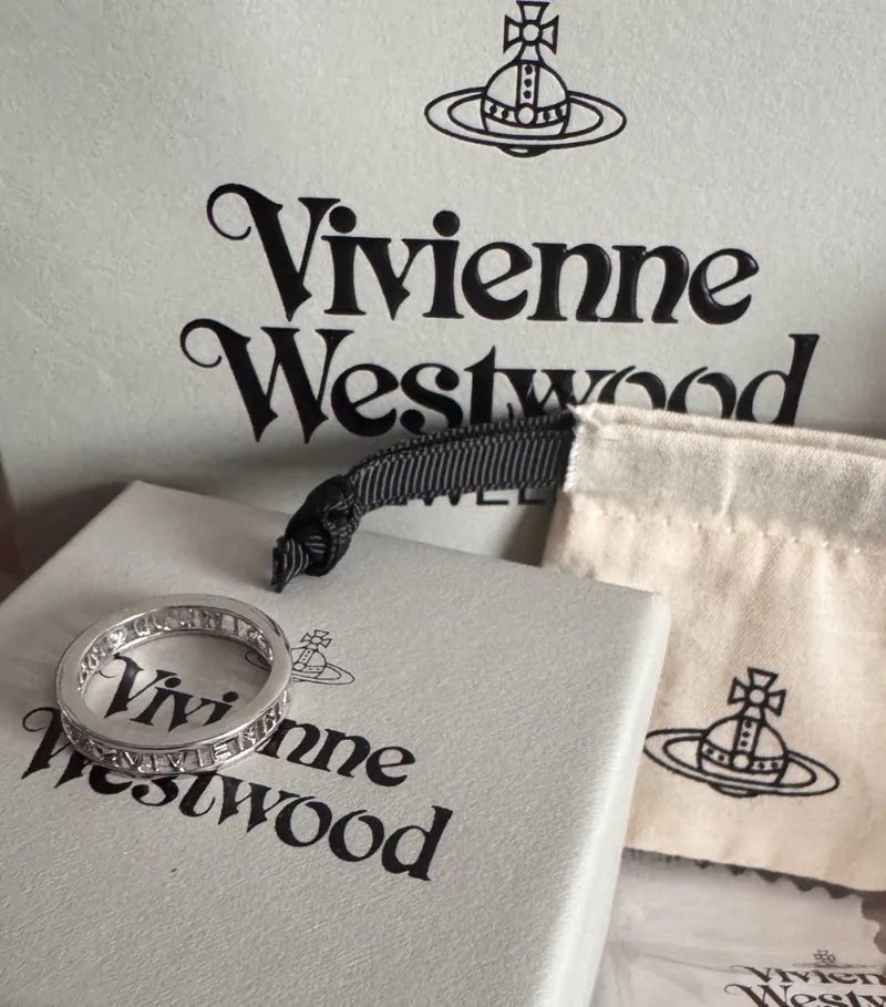 Vivienne Westwood Westminster Ring 情侶戒指✨💘925純銀款～可以長期佩戴又防水 這樣就拿不下來了～😳 - Topickstore
