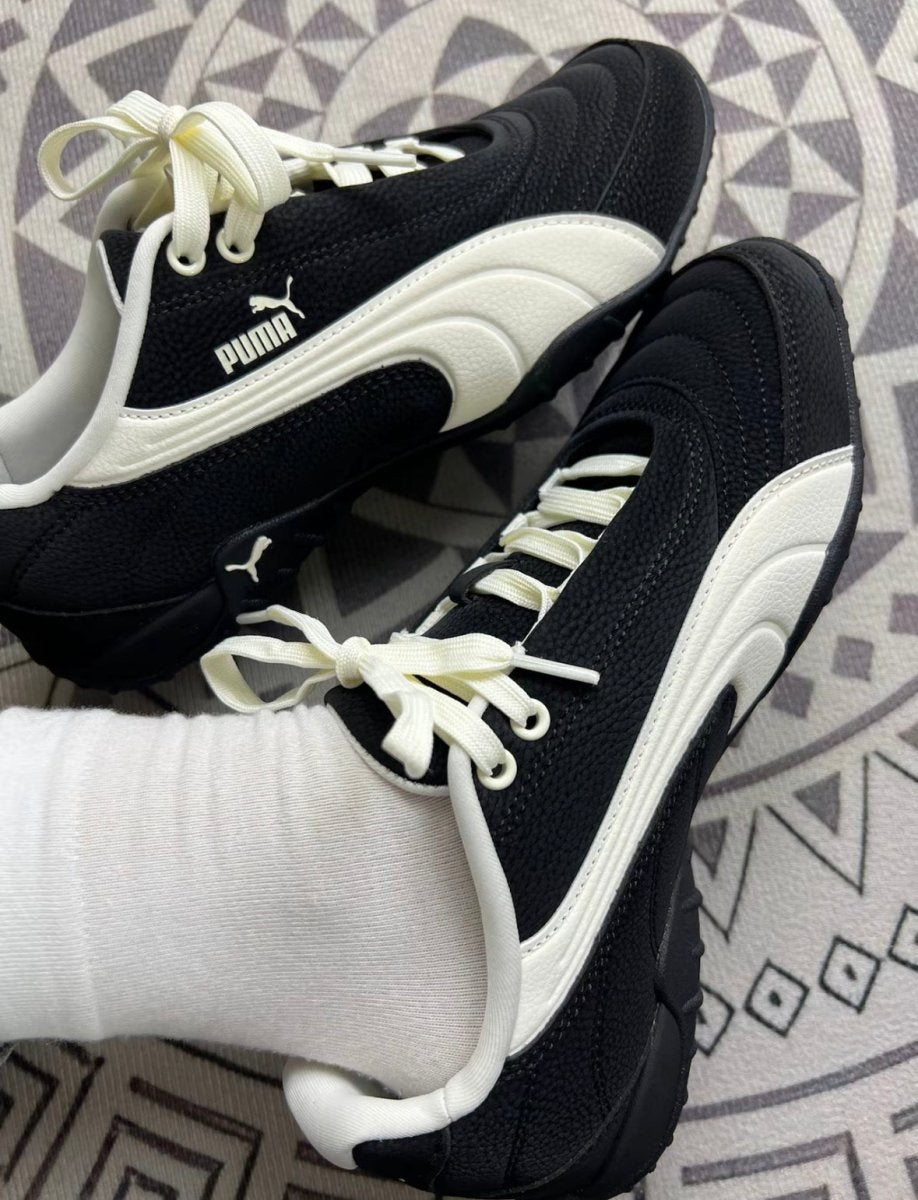 PUMA Novacat Luxe薄底限定黑白藍復古賽車鞋 - TOPICKSTORE