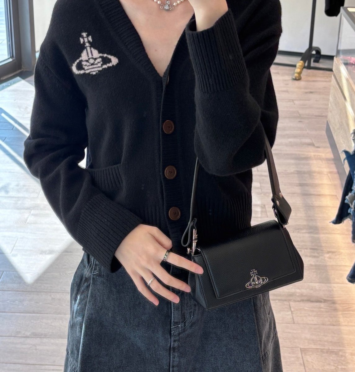 Vivienne Westwood Hazel Bag👜新版3D LOGO 復古皮革荔枝紋手袋 - Topickstore
