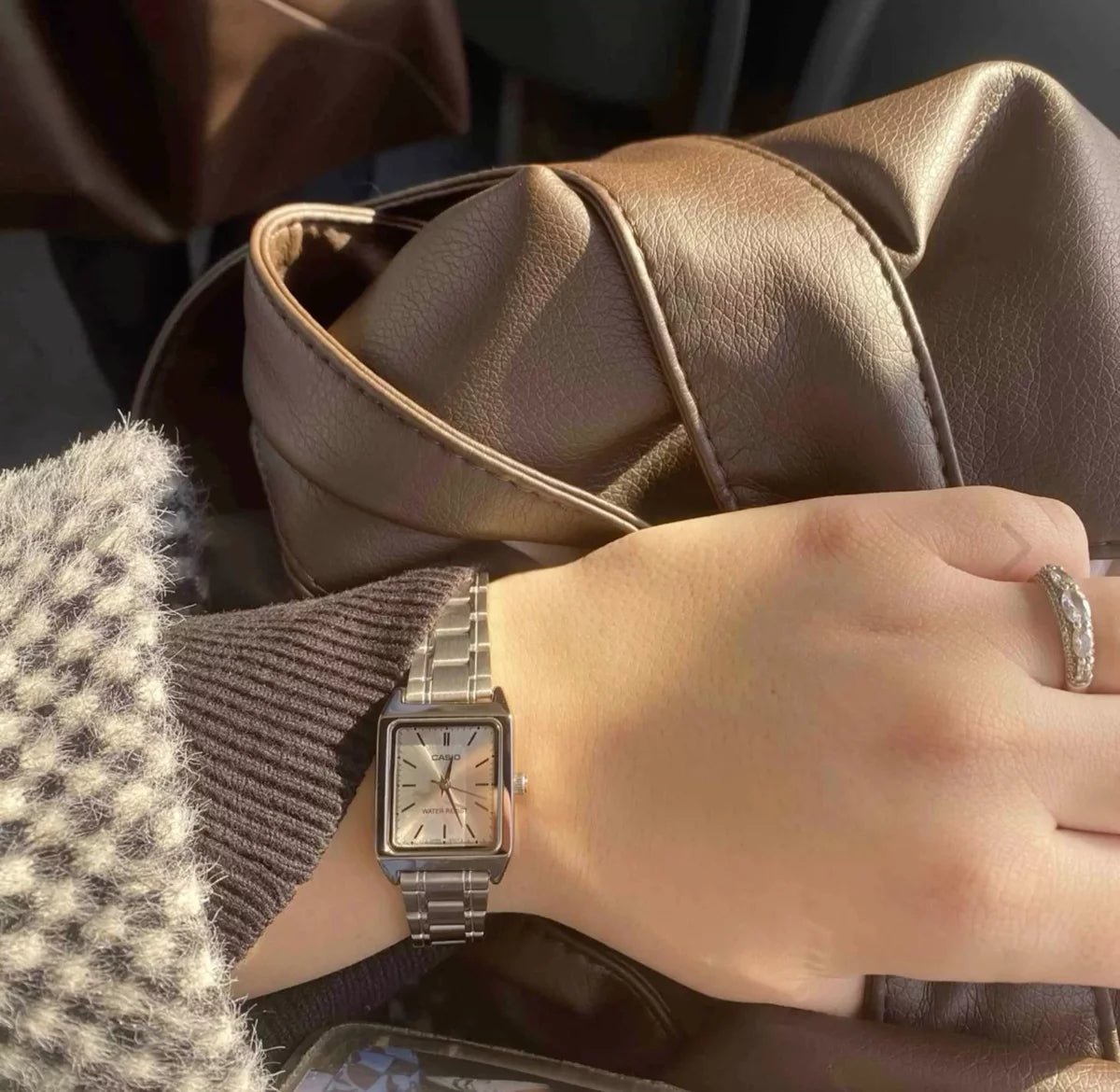 極簡美學天花板！Casio Vintage 復古極簡刻度 小方錶 (金銀兩色) - Topickstore