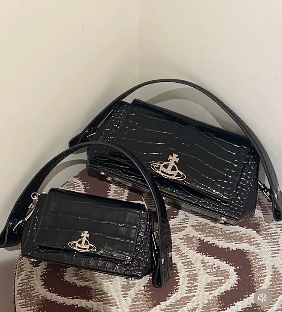 Vivienne Westwood Hazel 新版3D🪐黑色鱷魚壓紋手袋👜✨ - Topickstore