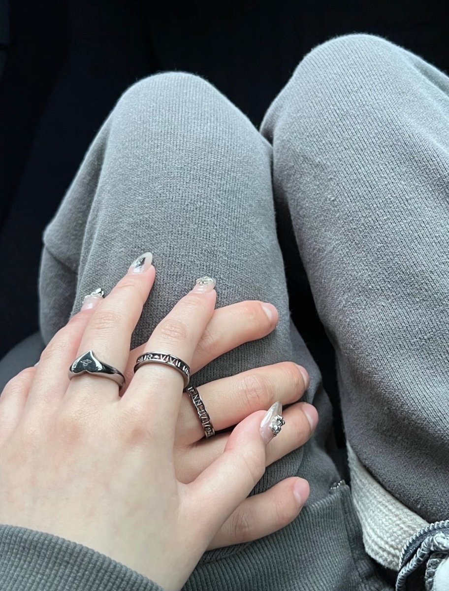 Vivienne Westwood Westminster Ring 情侶戒指✨💘925純銀款～可以長期佩戴又防水 這樣就拿不下來了～😳 - Topickstore