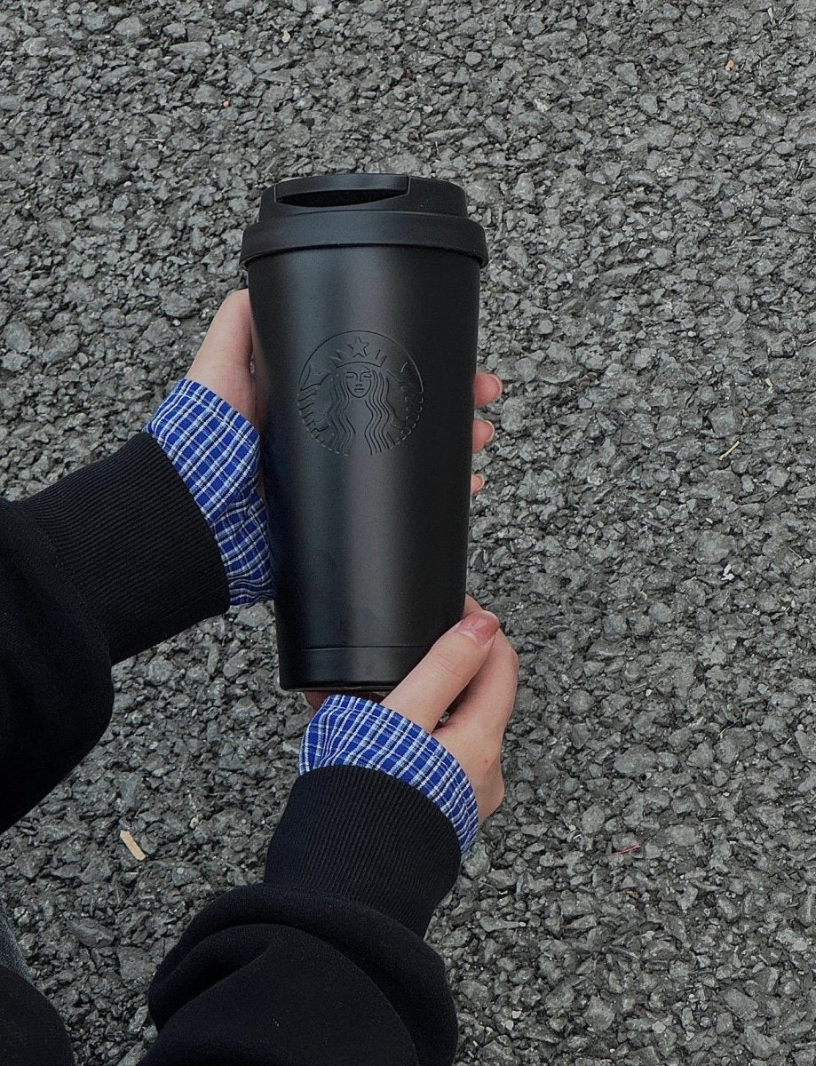 【 亞太區限定 】 Starbucks 黑色經典簡約款｜特別版霧面水杯🖤超高顏值又能方便攜帶！！ - Topickstore