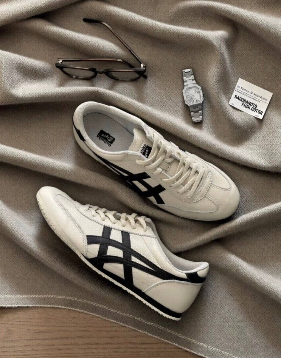 🤍 穿搭人鞋櫃常駐！Onitsuka Tiger 鬼塚虎復古德訓鞋（米白黑焦糖底）✨ - TOPICKSTORE