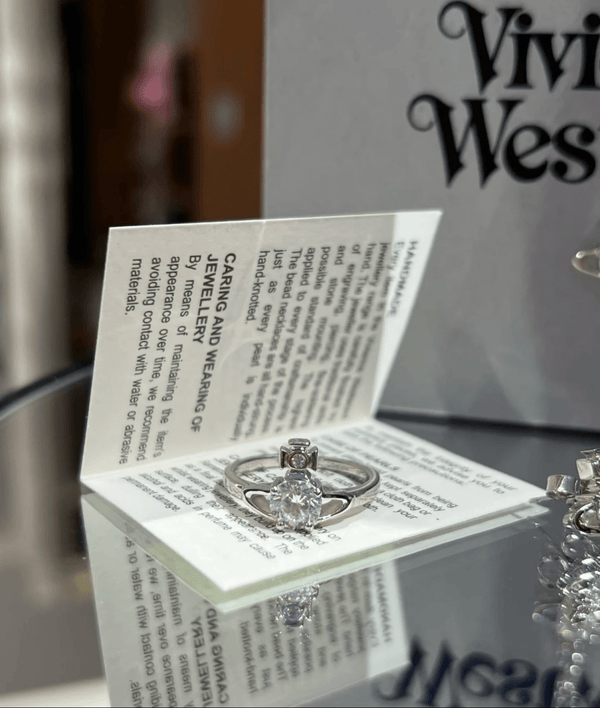 Vivienne Westwood Reina 純銀白鑽戒指 | 屬於女生的浪漫 - Topickstore