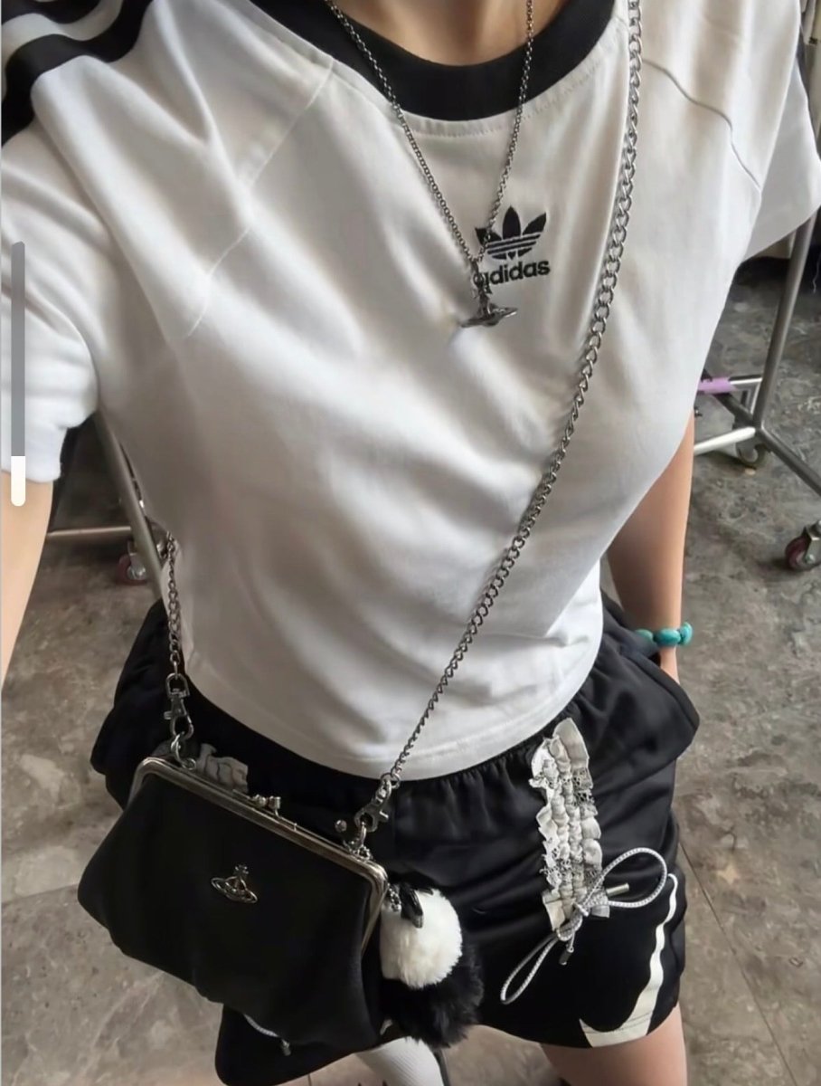 Vivienne Westwood 新版3D LOGO 黑銀Granny Frame荔枝皮餃子袋 - Topickstore
