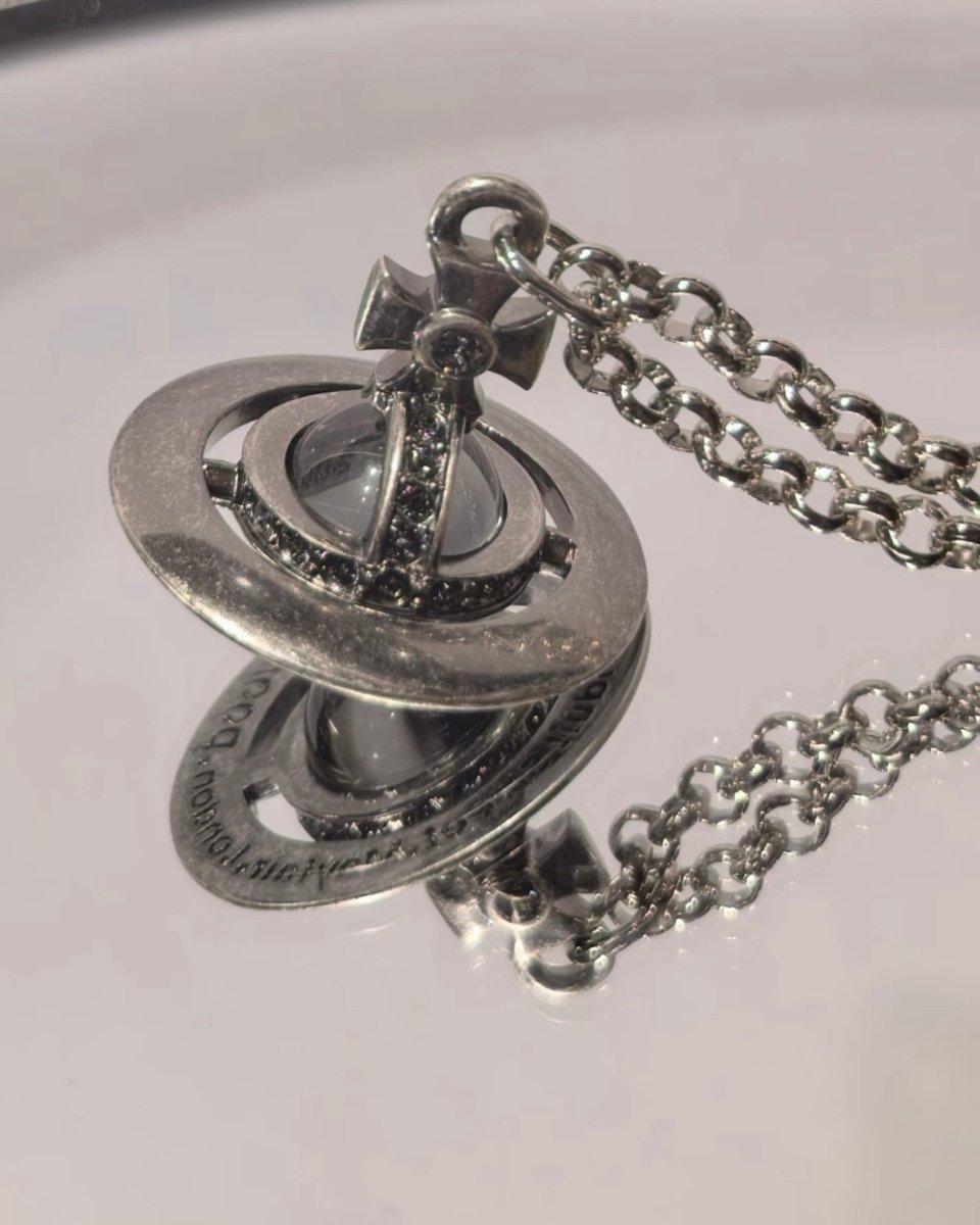 Vivienne Westwood ORB pendant 舊灰色🩶 - Topickstore