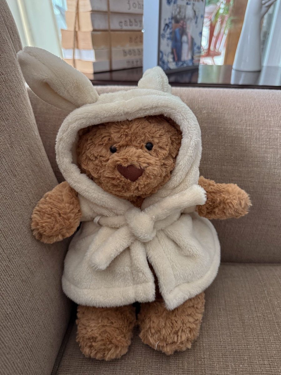 JELLYCAT Bartholomew Bathrobe Bear 浴袍小熊公仔 - Topickstore