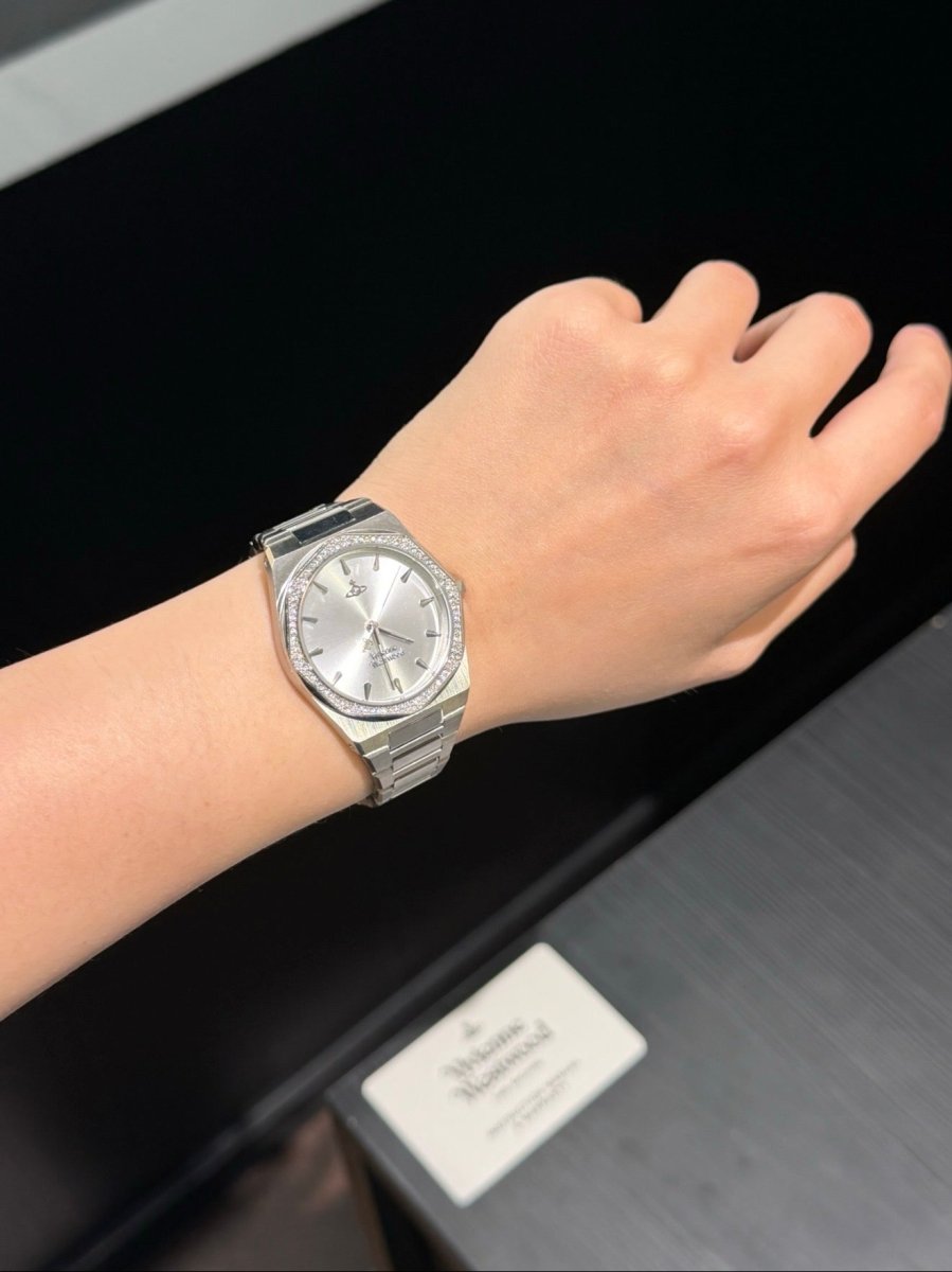 Vivienne Westwood Moonlight 白月光｜清冷感鑲鑽八角手錶 🌙✨ - Topickstore