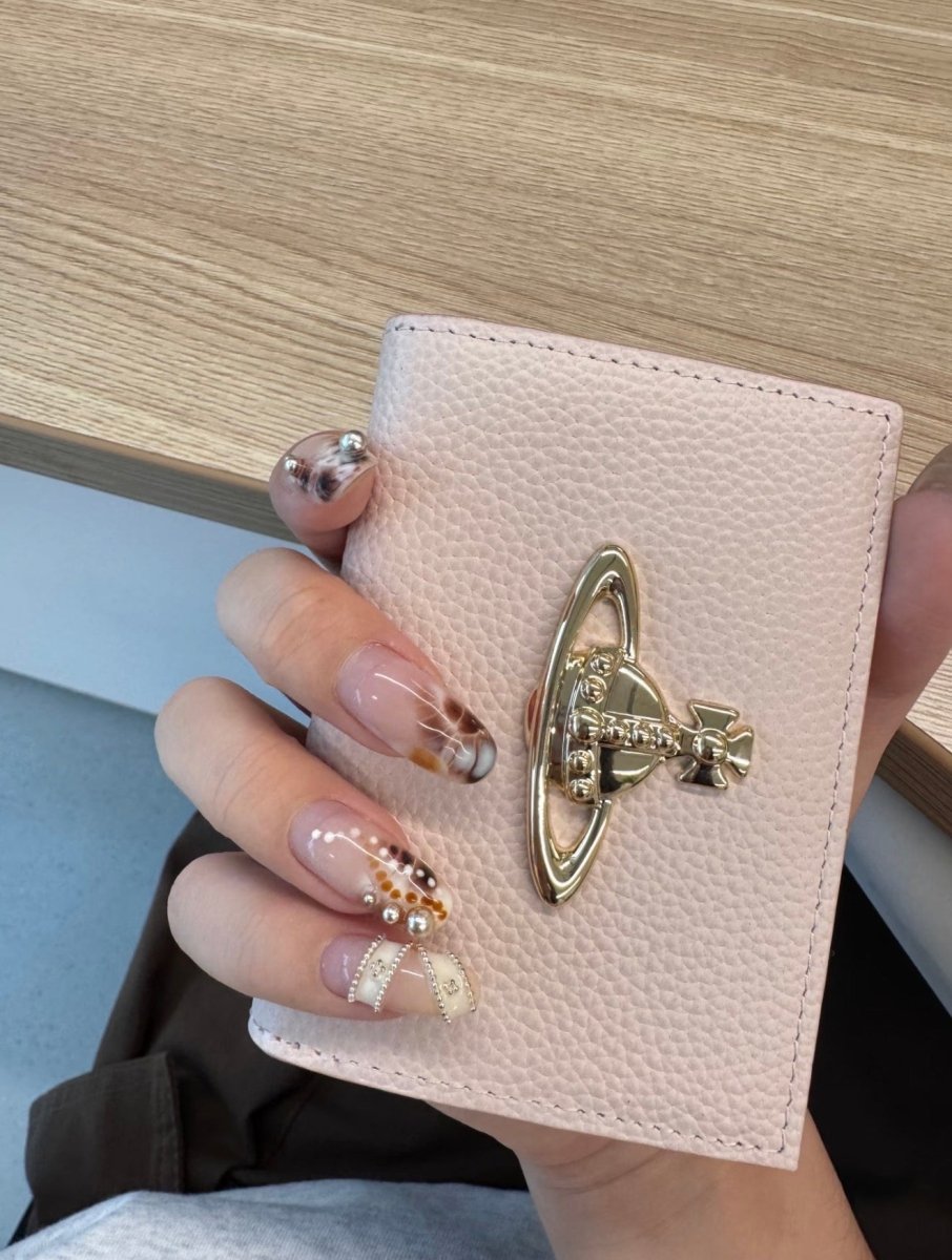 【日本限定】Vivienne Westwood 櫻花粉卡套 - Topickstore