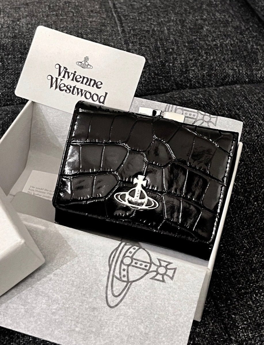 Vivienne Westwood Small Frame Wallet 超難買🥹現貨售完即止‼️新版3D LOGO 黑銀鱷魚皮口金三折銀包 - Topickstore