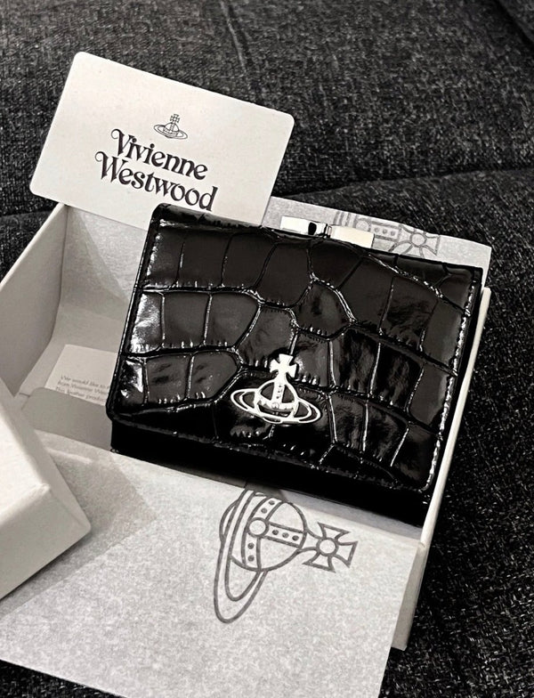 Vivienne Westwood Small Frame Wallet 超難買🥹現貨售完即止‼️新版3D LOGO 黑銀鱷魚皮口金三折銀包 - Topickstore