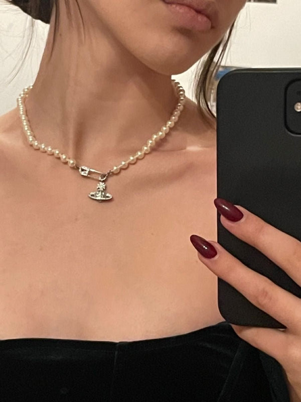 Vivienne Westwood Lucrece Orb 扣針款珍珠項鍊｜[Blackpink Jennie同款!!!] - Topickstore