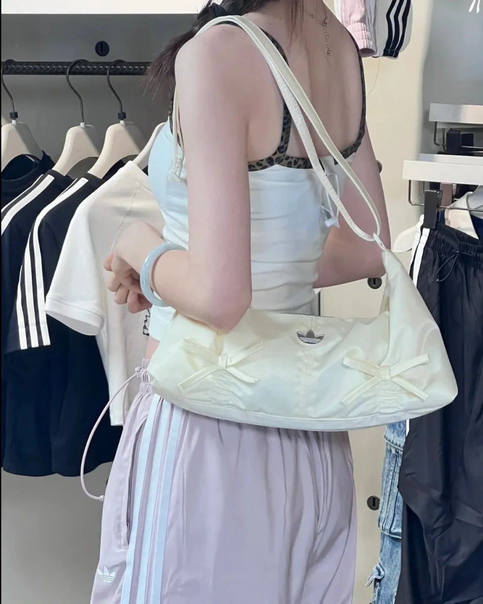ADIDAS ORIGINALS 蝴蝶結法棍包｜韓系甜酷風肩背袋🎀 - Topickstore