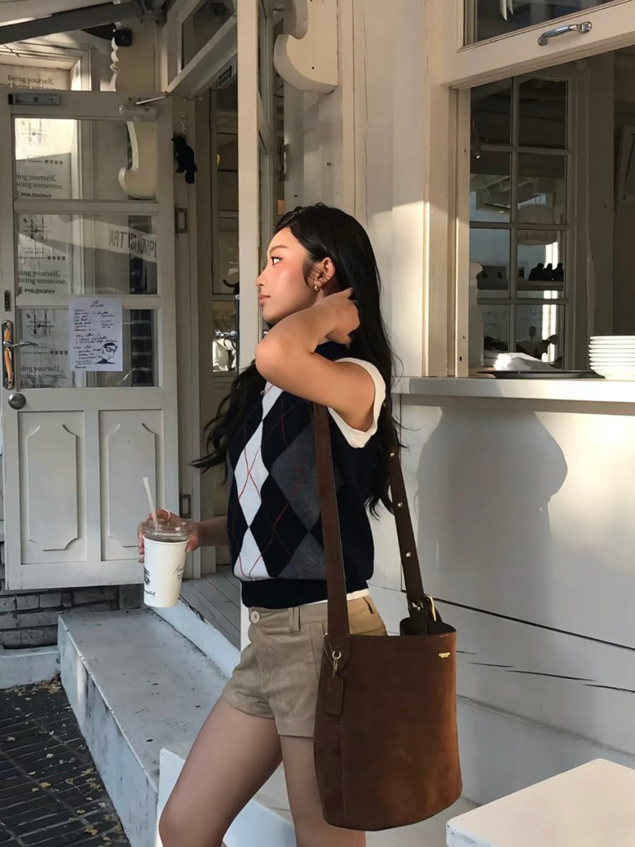 超大特價 !! Coach Bleecker Bucket Bag 28🍂秋冬之選🤎復古水桶袋｜整個冬天都在用這款～ - Topickstore
