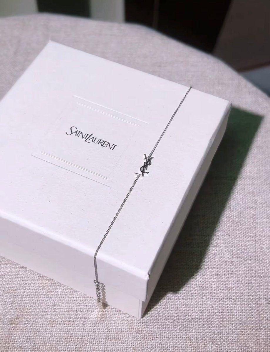 Saint Laurent Cassandre YSL字母經典手鏈 ｜小手腕女生恩物💓（金銀兩色入） - Topickstore
