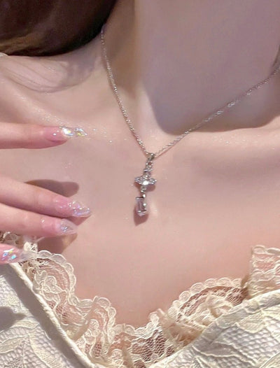 Vivienne Westwood Ismene Necklace 女神氣質款✨💓銀白閃鑽人魚淚 - Topickstore