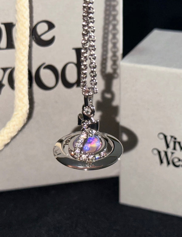 限定款! Vivienne Westwood ORB Crystal 🍬鐳射幻彩星球項鍊🫧