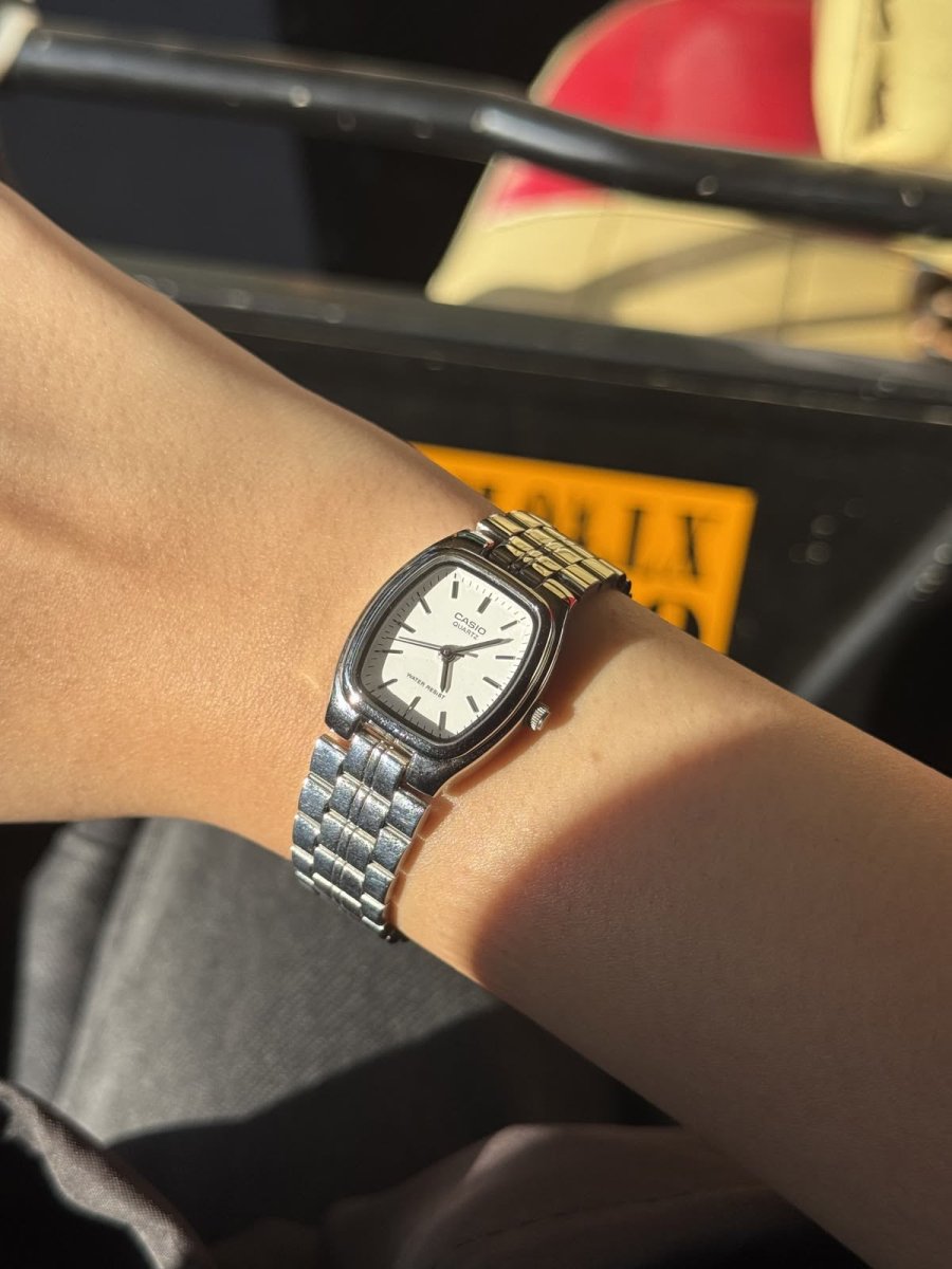 Casio Classic Silver 復古氣質小鋼錶(黑白兩色) - Topickstore