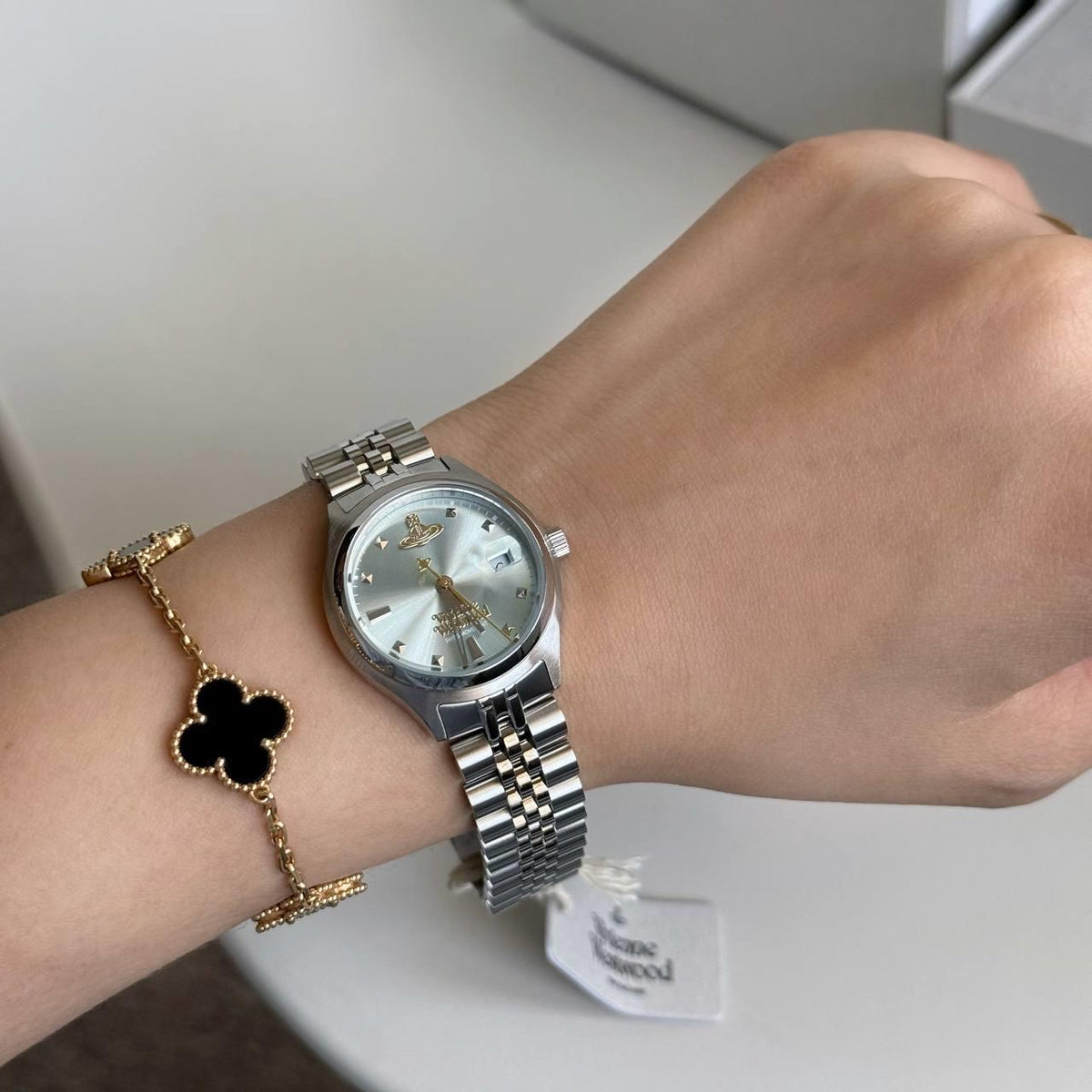 (小/大錶面)Vivienne Westwood Camberwell Watch - 超顯白冰川藍 [最熱賣情侶錶款］ - Topickstore