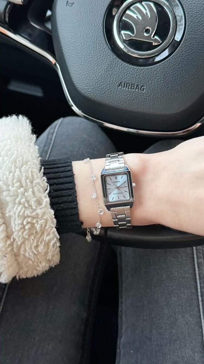 極簡美學天花板！Casio Vintage 復古極簡刻度 小方錶 (金銀兩色) - Topickstore