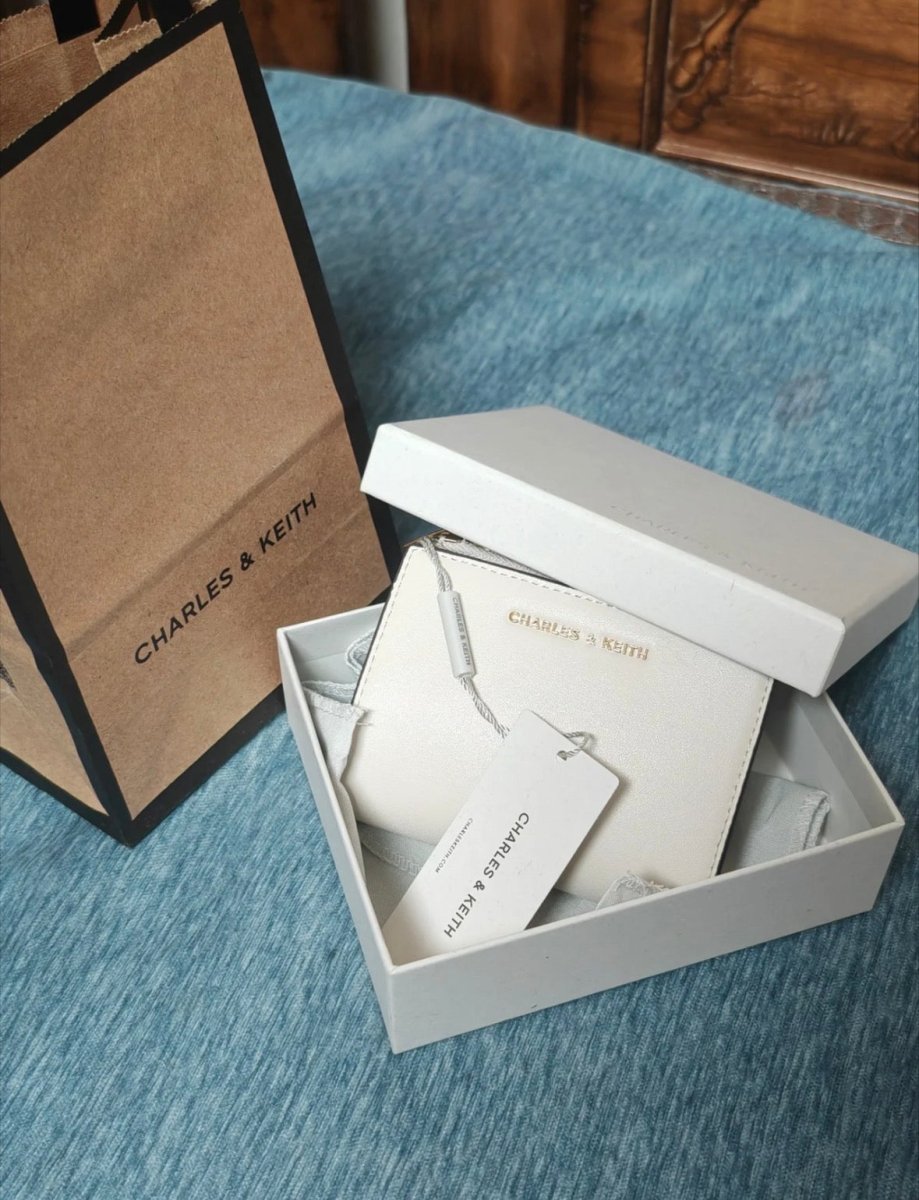 Charles & Keith Harmonee 經典拉鍊短夾 - Topickstore