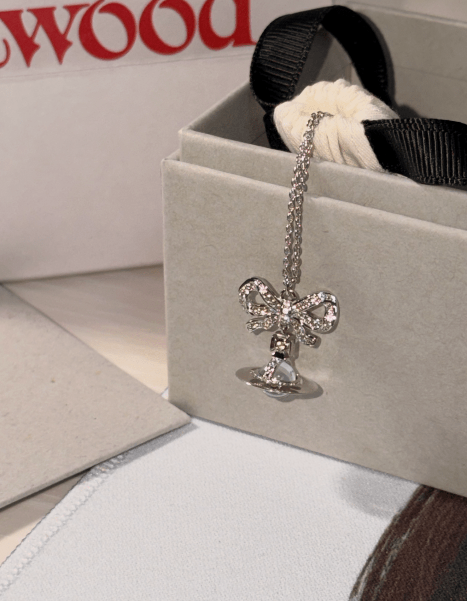 ⁠⁠Vivienne Westwood Octavie Pendant Necklace 限定色薄荷綠💚|純銀蝴蝶結閃鑽頸鏈 - Topickstore