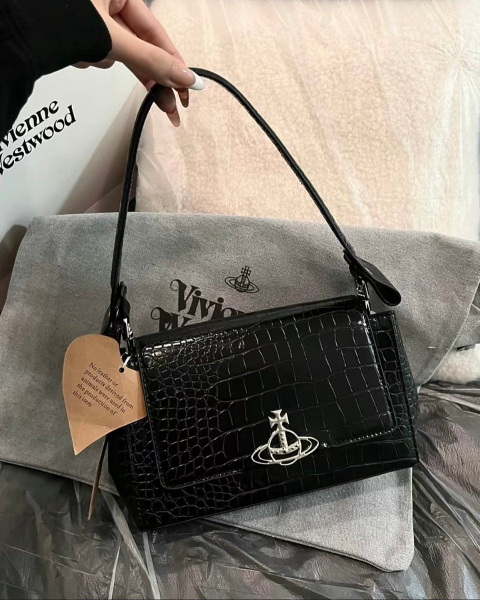 Vivienne Westwood Hazel 新版3D🪐黑色鱷魚壓紋手袋👜✨ - Topickstore