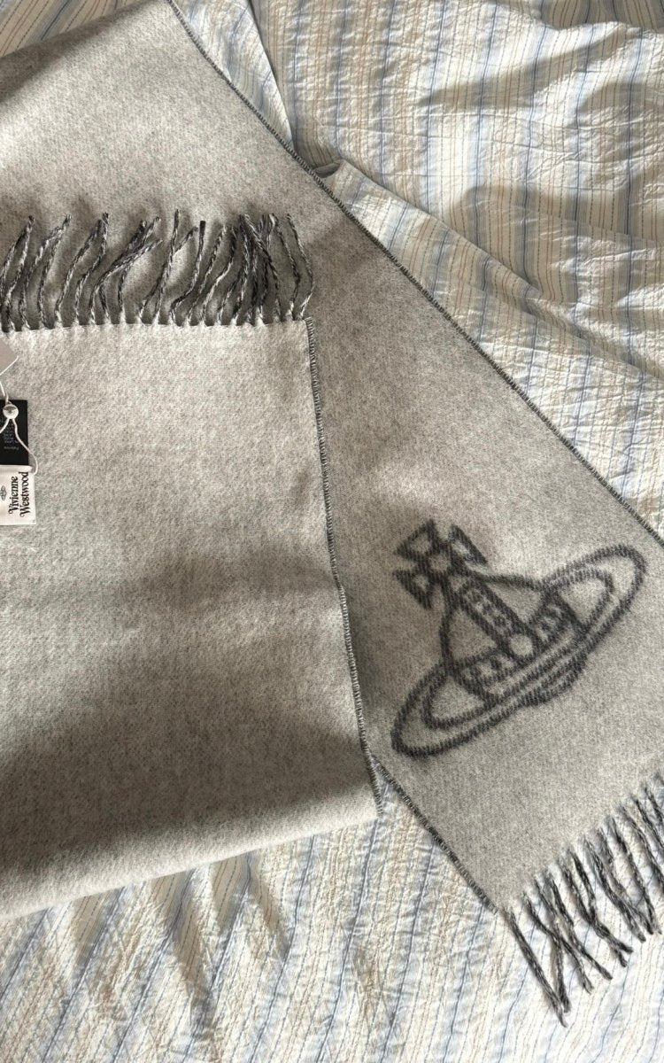 Vivienne Westwood Double Orb 雙面羊毛頸巾｜[風格自由切換・型格百搭] - Topickstore