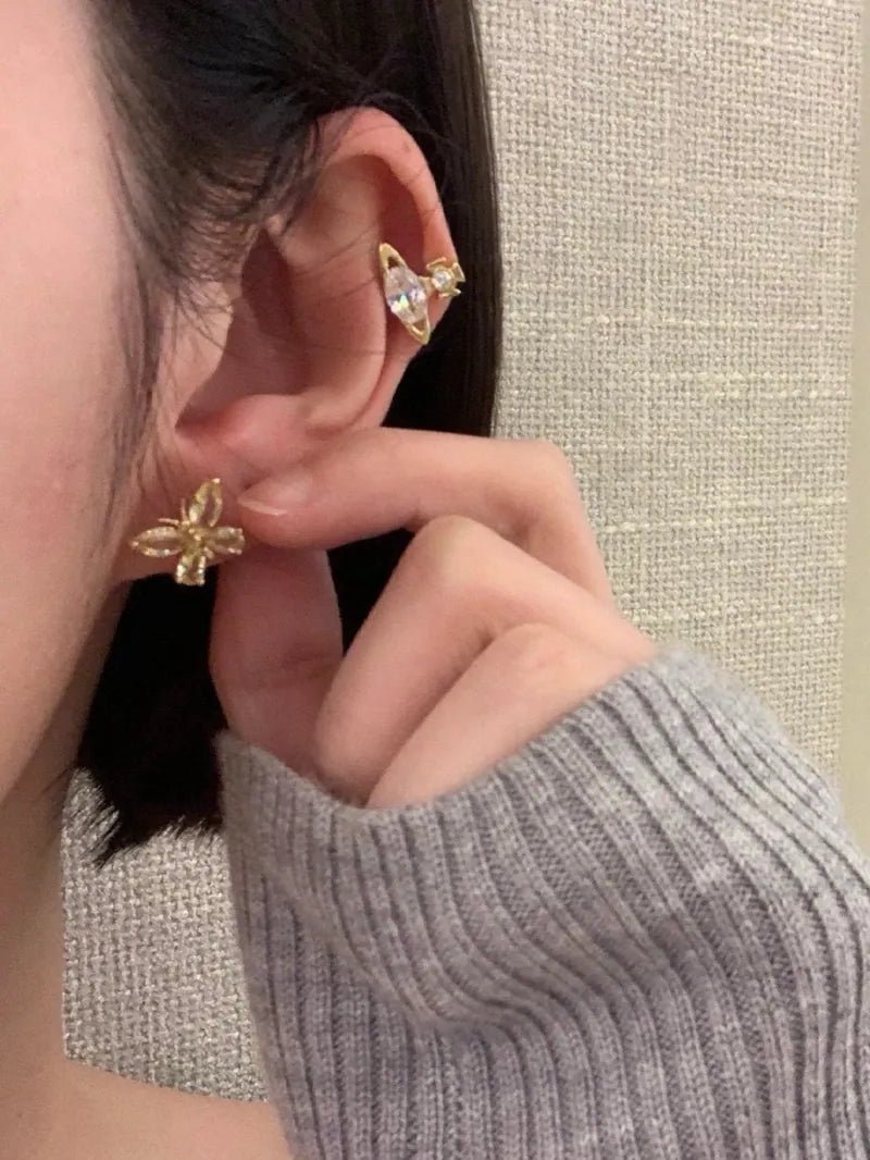 Vivienne Westwood 超仙氣 限定版 Elianne 小蝴蝶星球🪐耳環 - Topickstore