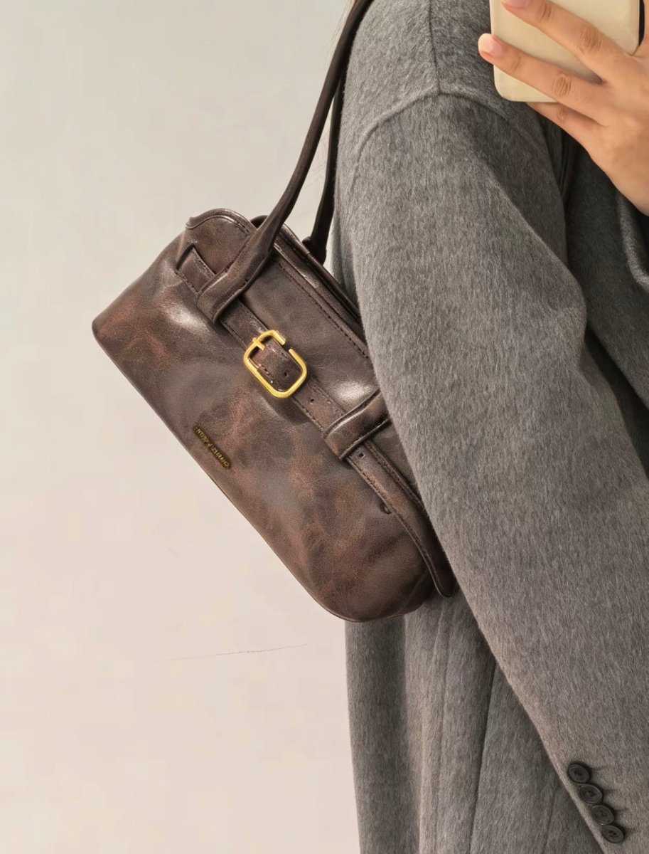 Charles & Keith Victoria 腰帶釦單肩包 - Topickstore