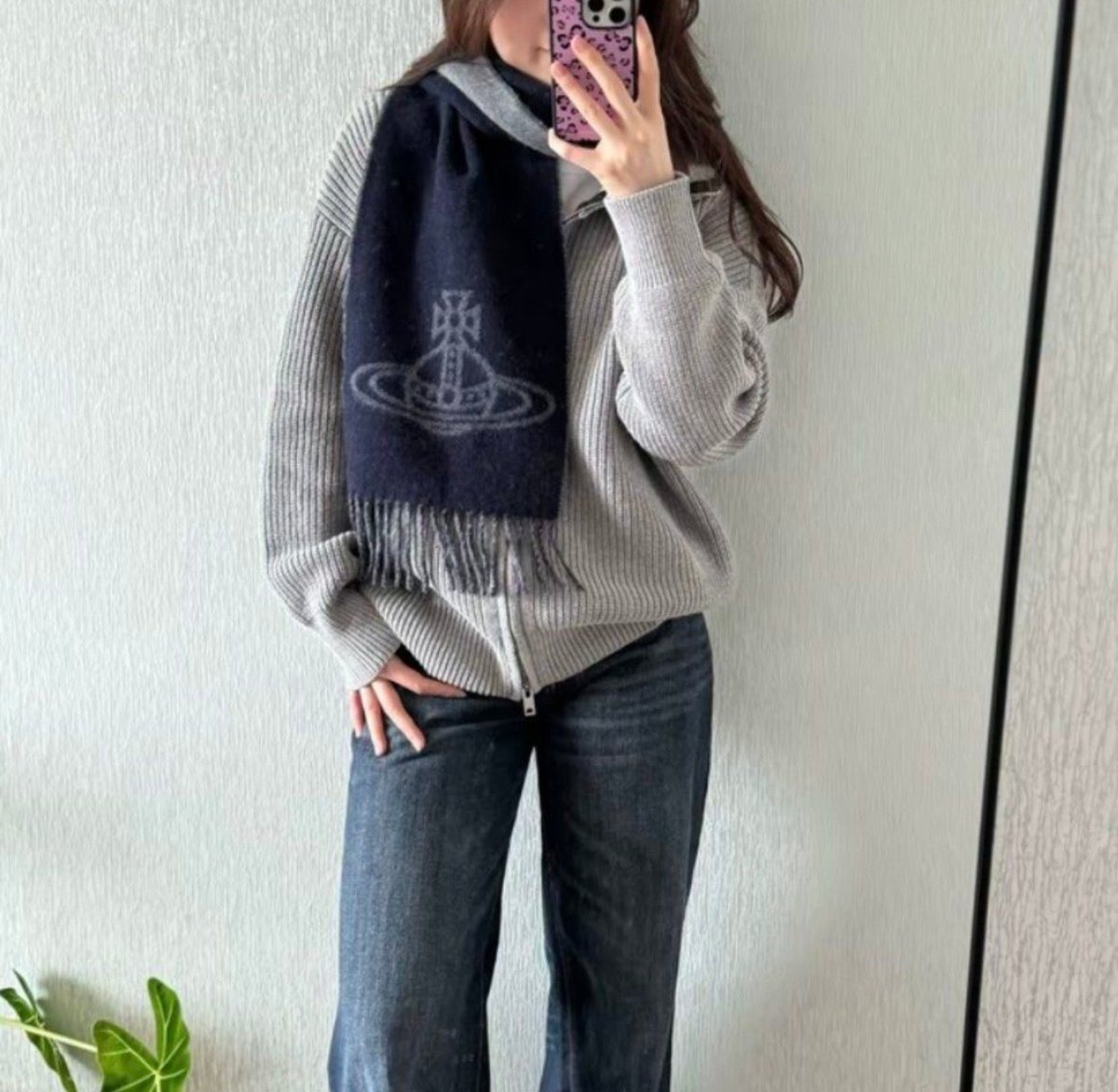 Vivienne Westwood Double Orb 雙面羊毛頸巾｜[風格自由切換・型格百搭] - Topickstore