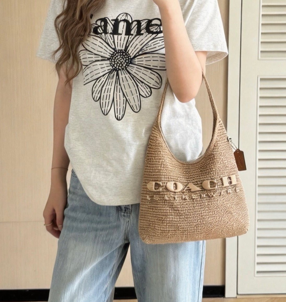 Coach Brooklyn Shoulder Bag 28 草編肩背袋｜夏日度假風情 - Topickstore