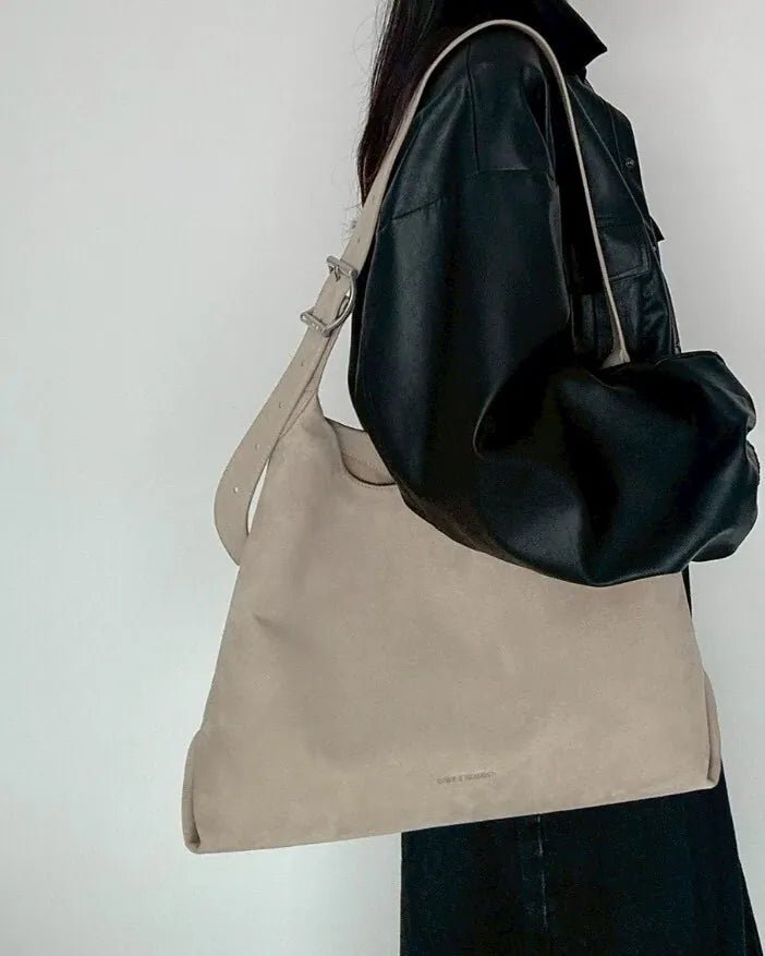 Charles&Keith 淺米色麂皮 & 黑皮大容量單肩包 - Topickstore