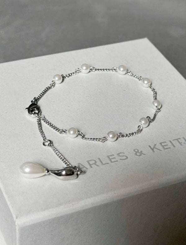 Charles & Keith Corrine 經典珍珠手鍊 - Topickstore