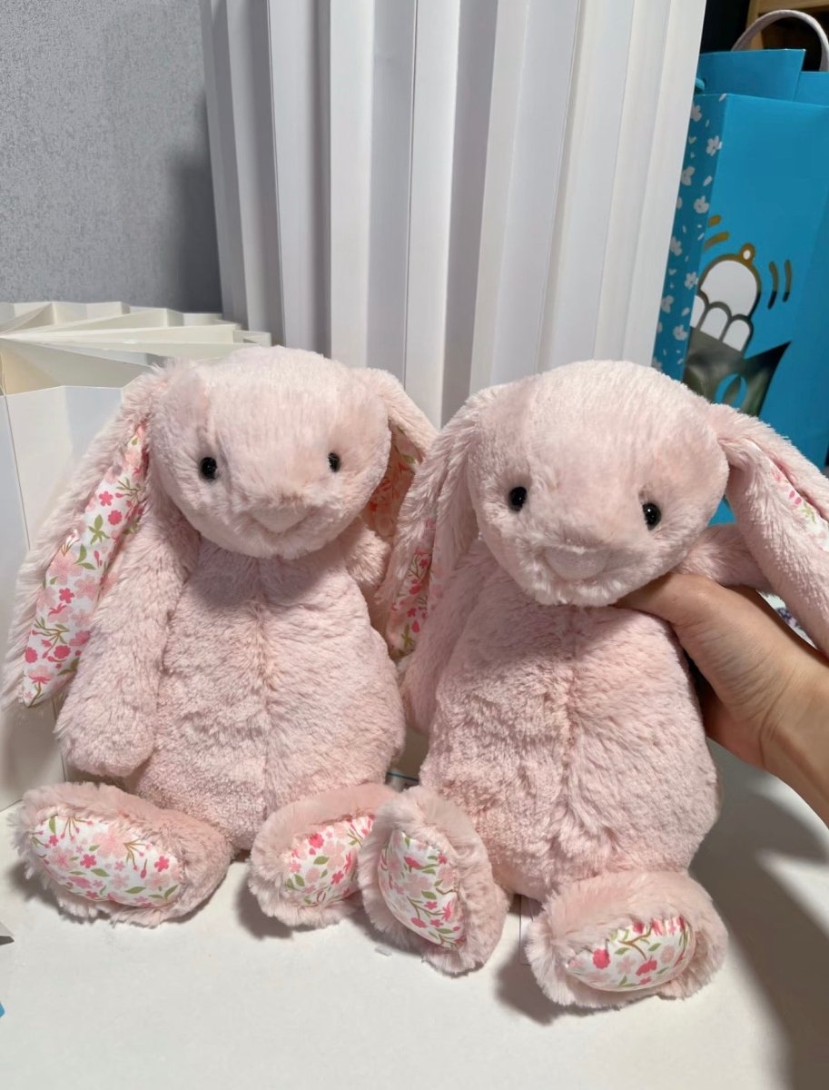 JELLYCAT Blossom Blush Bunny ｜31cm 碎花粉兔兔🐰超夢幻粉色🌸｜女生沒可能不愛💓✨］ - Topickstore